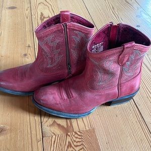 Womens Ariat Billie bootie with zip 9